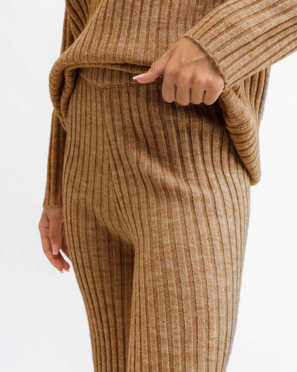 Mocha Daisy Knit Pants